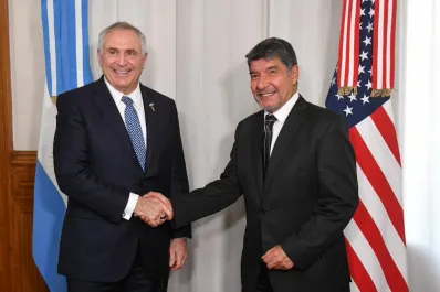 Miguel Acevedo recibió al embajador de Estados Unidos en Casa de Gobierno