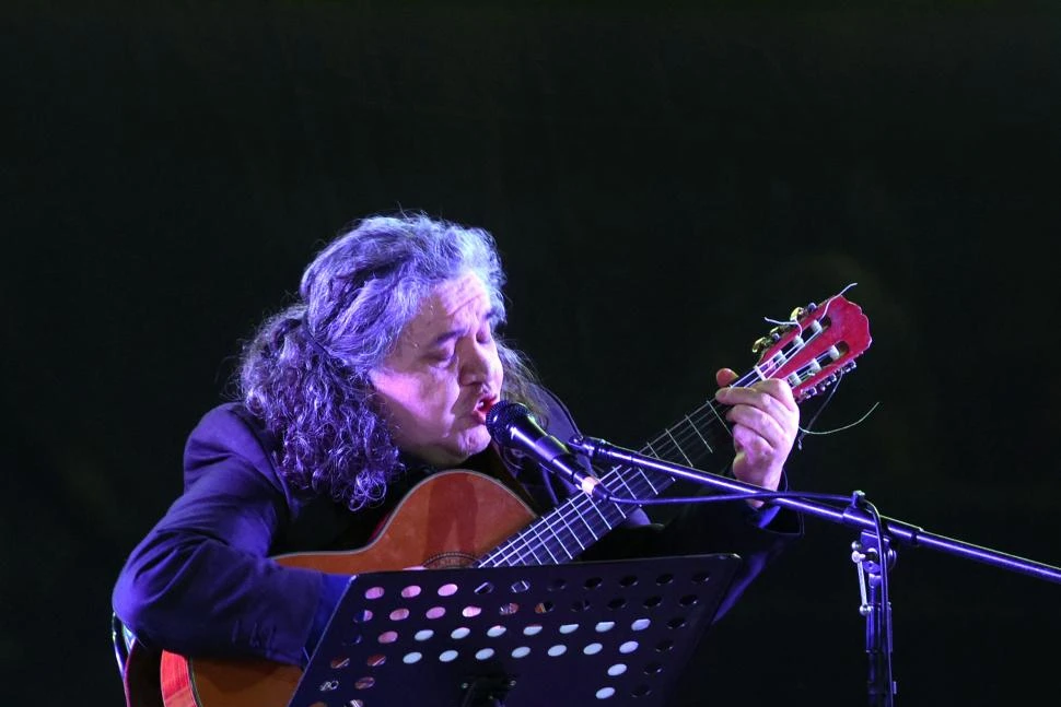 COMPOSITOR Y CREADOR. Lucho Hoyos