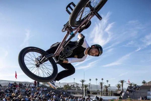 José “Maligno” Torres cerró el año consagrándose subcampeón mundial de BMX Freestyle en Abu Dhabi