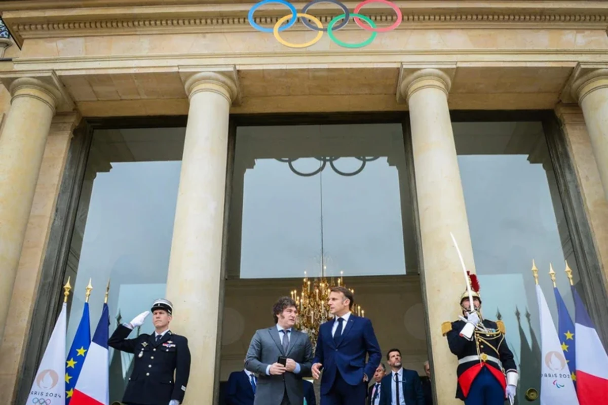 En París, Milei y Macron se reunieron en el Palacio Elíseo antes de la inauguración Olímpica