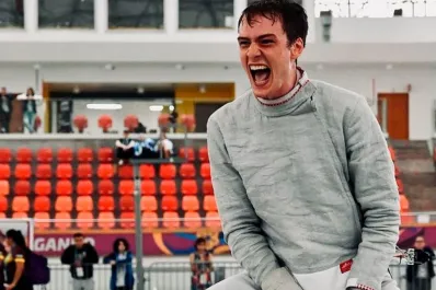 La increíble anécdota de un deportista argentino que estará en los Juegos Olímpicos con J Balvin, en pleno Mundial de Qatar: “Me dio un abrazo y empezó a saltar conmigo”