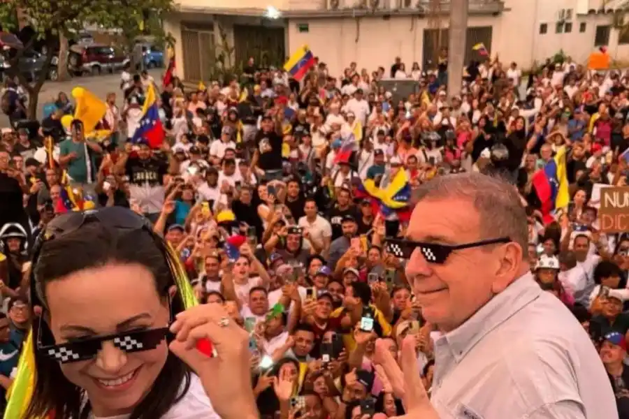 OPOSICIÓN. La dupla de Machado y González es la contrincante más fuerte de Nicolás Maduro. / INSTAGRAM @egonzalezurrutia.