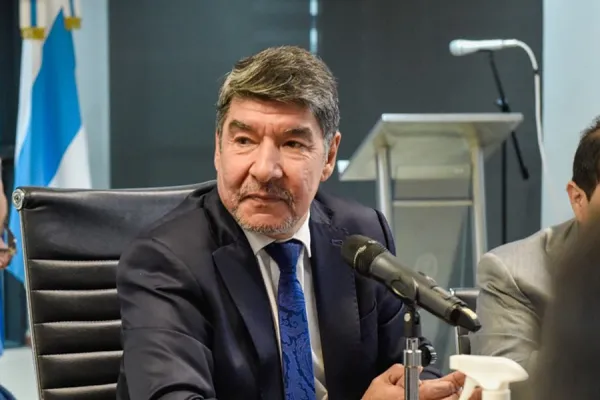 Constitución provincial: “Si hace falta reformar o no, se verá más adelante”, dijo Miguel Acevedo