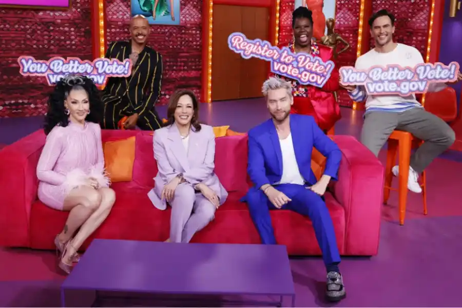 EN EL PROGRAMA. Durante su mensaje Kamala Harris estuvo acompañada por personalidades de la comunidad drag. / INSTAGRAM @rupaulsdragrace.