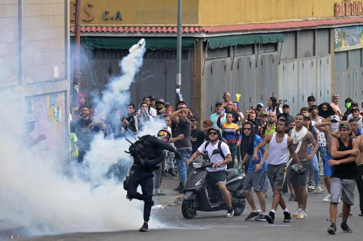 Maduro denunció un intento de golpe y negó los datos de la oposición: Deben tener una fábrica de actas
