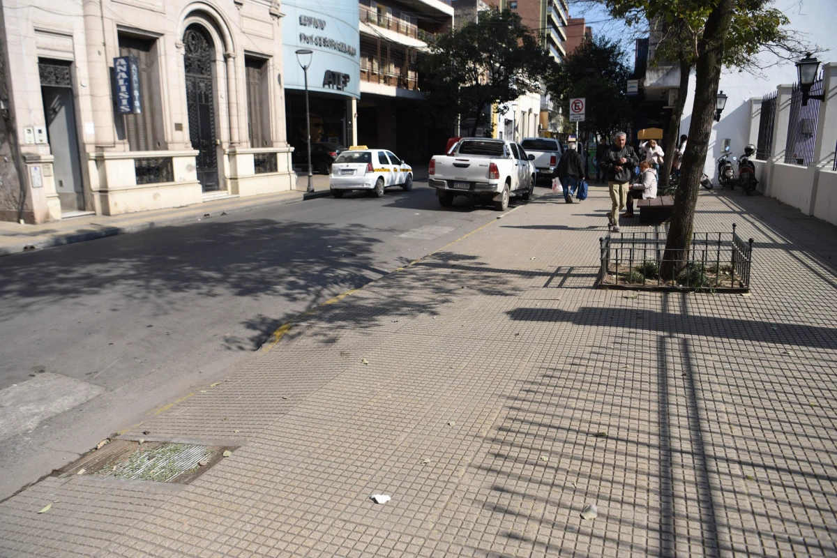 Calle San Lorenzo. LA GACETA / JUAN PABLO SÁNCHEZ NOLI