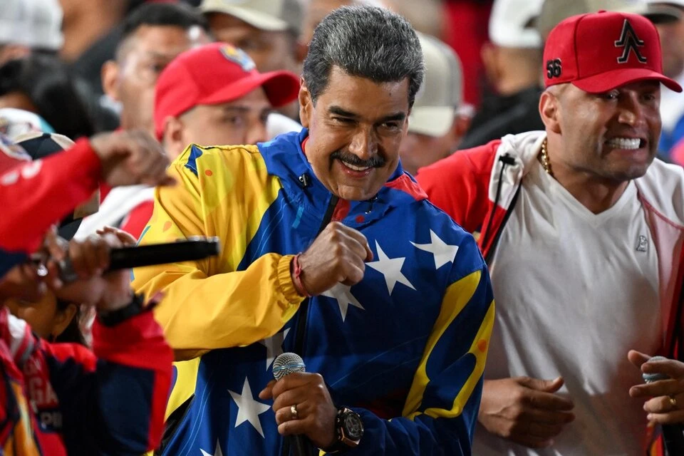 FESTEJOS. Maduro celebró con sus seguidores, insultó al presidente argentino e invitó a pelear a Elon Musk.