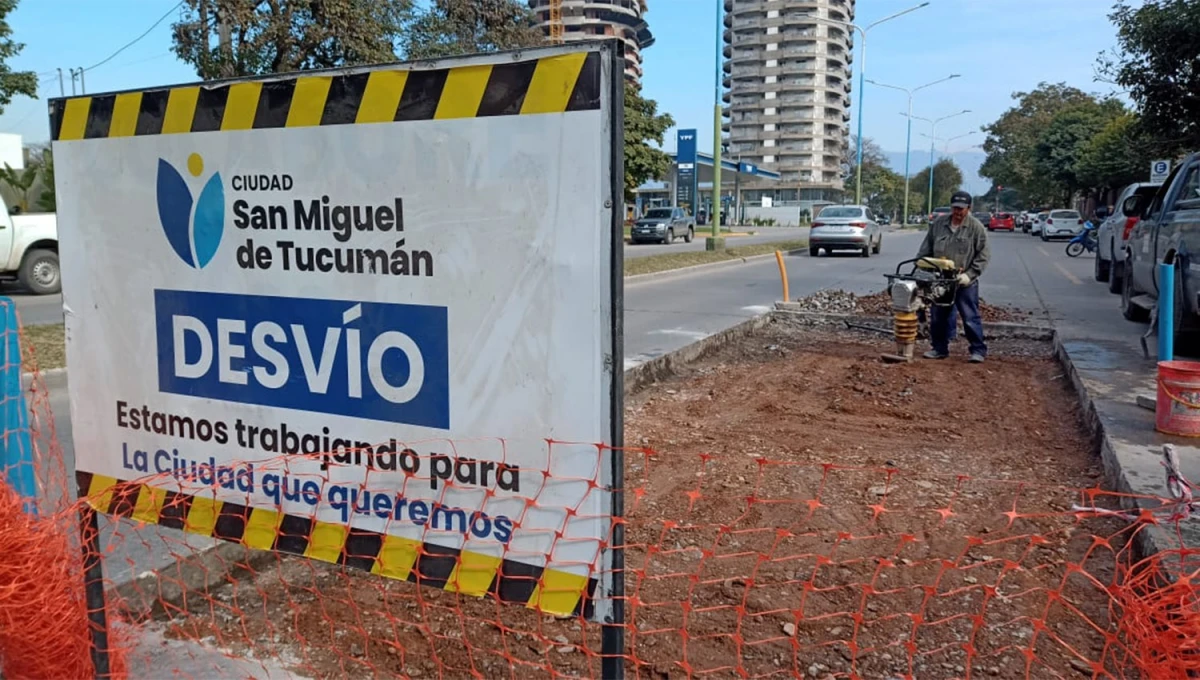 ZONA OESTE. En avenida Belgrano y Echeverría, trocha norte, se reemplaza un paño completo de pavimento. Circular con precaución.