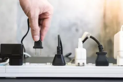 Cómo elegir una zapatilla o alargue para enchufar electrodomésticos y evitar incendios