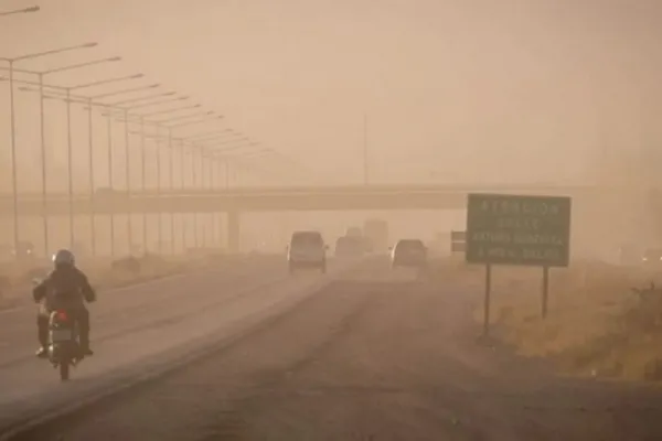 Alerta meteorológica amarilla y naranja: dos provincias con viento zonda y 11 con vientos fuertes