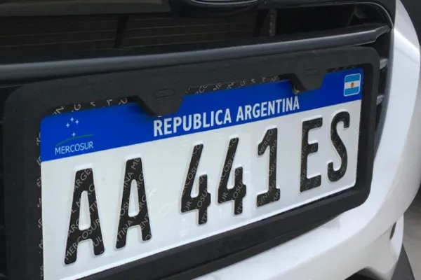 El Gobierno quiere una sola patente de por vida y un registro único del automotor