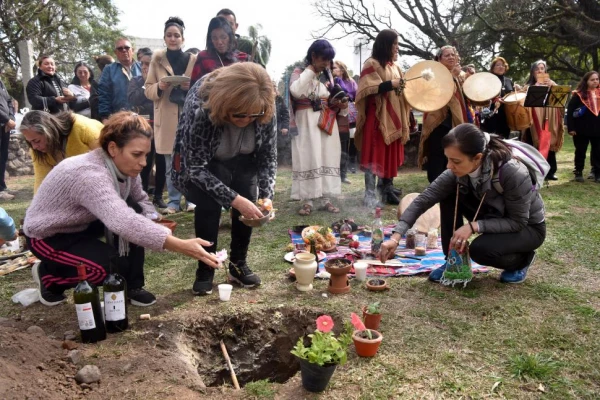 “La Pachamama está agobiada por nuestras acciones”