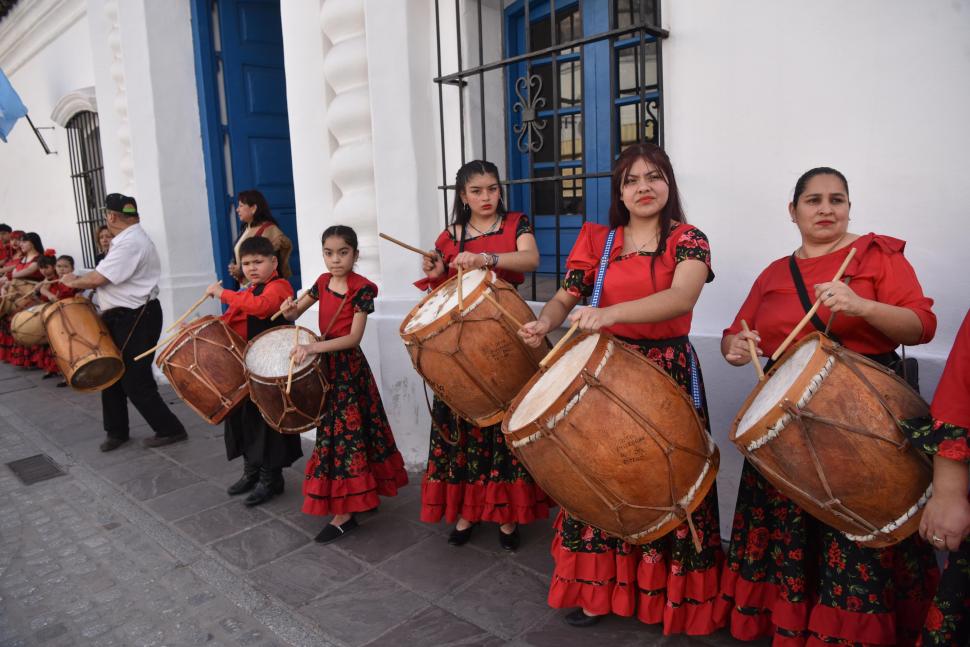 TODAS LAS EDADES. Donosas en la Casa Histórica.