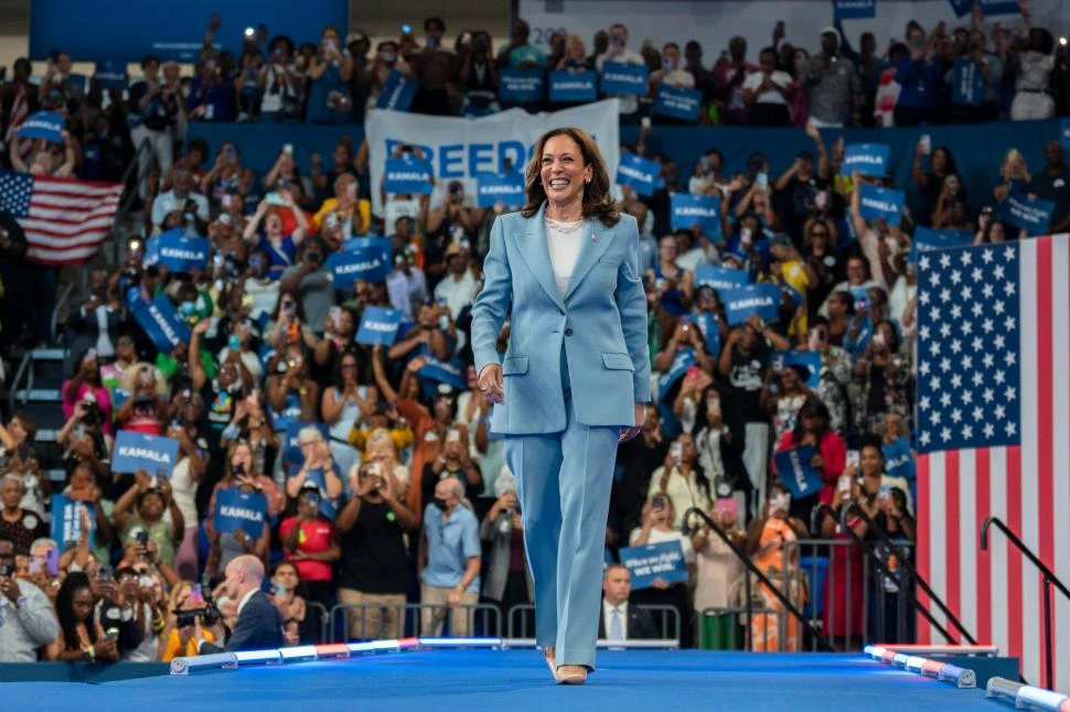 Elecciones en EEUU: Kamala Harris consiguió los votos para ser la candidata de los demócratas