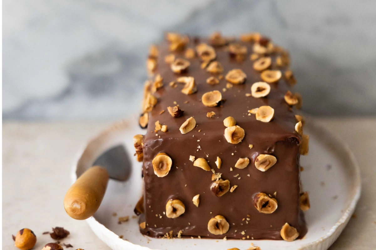 Budín de avellanas y chocolate, un postre deliciosa y menos calórico.