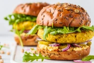Cómo hacer hamburguesas de garbanzo y avena: una receta saludable, rica y muy fácil