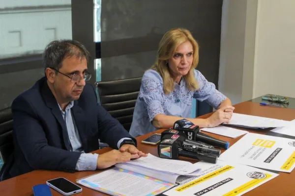 “La distribución de recursos entre los municipios y comunas no debe ser discrecional”