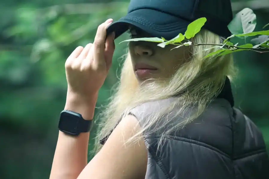 INFLABLE. Los chalecos inflables son una prenda que puede funcionar en los climas cambiantes. / UNSPLASH.