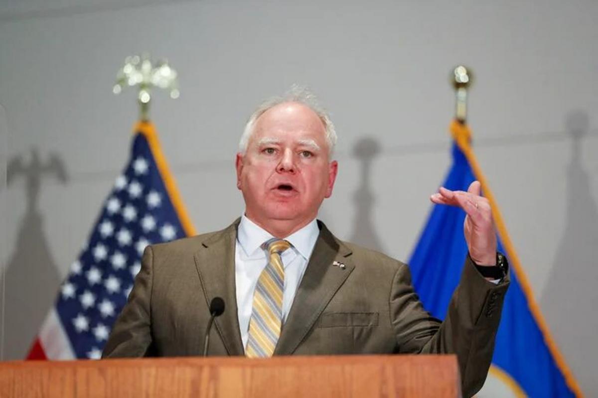 El gobernador de Minnesota, Tim Walz.