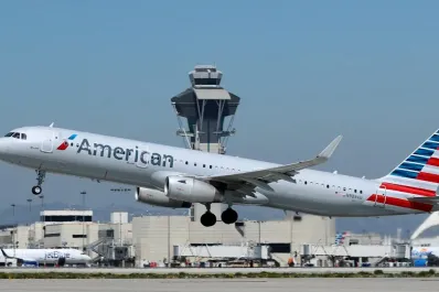 Aun hay argentinos varados en Estados Unidos por cancelaciones de American Airlines