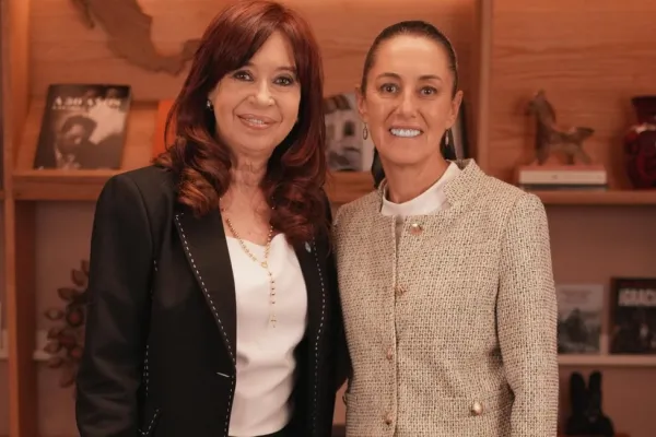 600x400_cristina-kirchner-se-reunio-presidenta-electa-mexico-militante-preparada-sensible-valiente-1046383-161212.webp