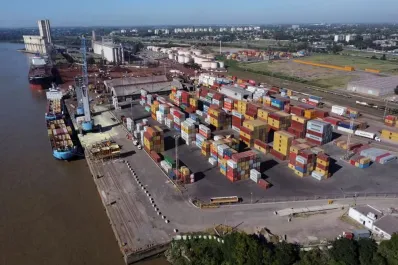 Tercer día sin exportaciones de granos por el reclamo salarial de los trabajadores aceiteros