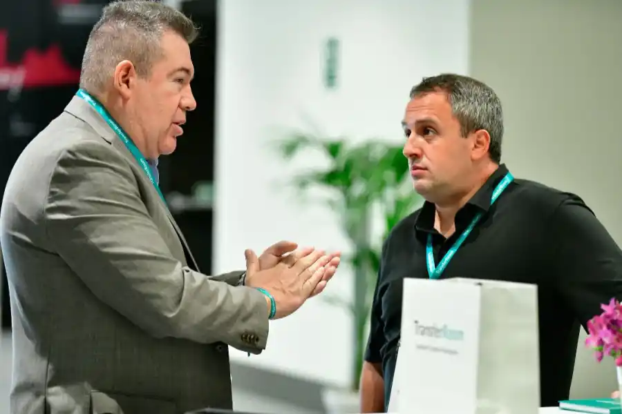 Queremos imponer la marca Atlético Tucumán en el mundo, dijo Abbondándolo