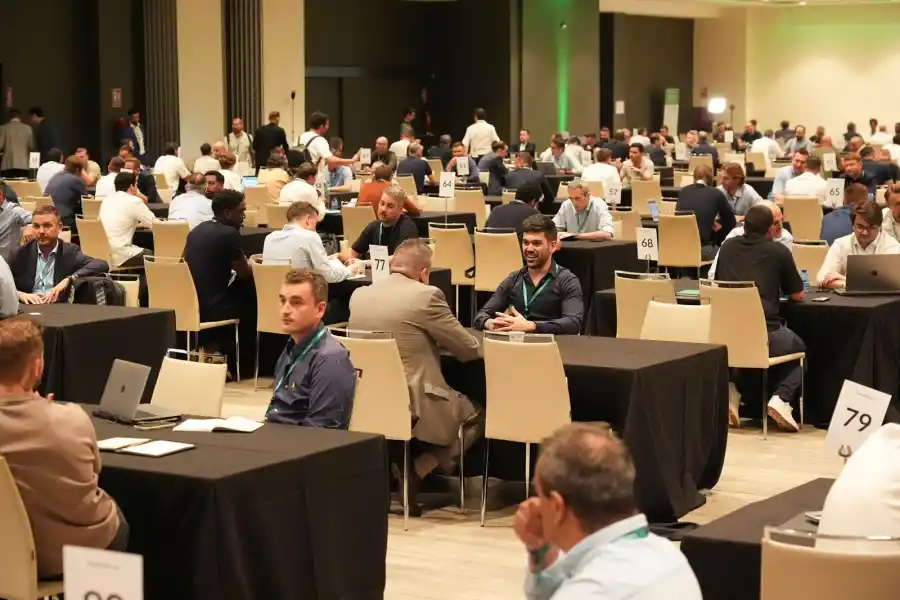 Queremos imponer la marca Atlético Tucumán en el mundo, dijo Abbondándolo