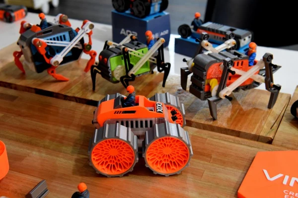 Encuentro de Jugueteros del Norte: telas, maderas, tejidos convertidos en juguetes