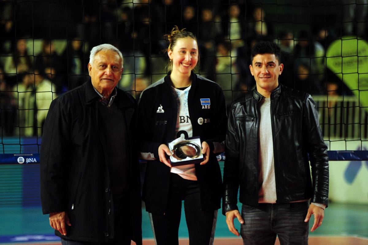 MEJOR JUGADORA. Bianca Cugno fue distinguida con el premio de LA GACETA