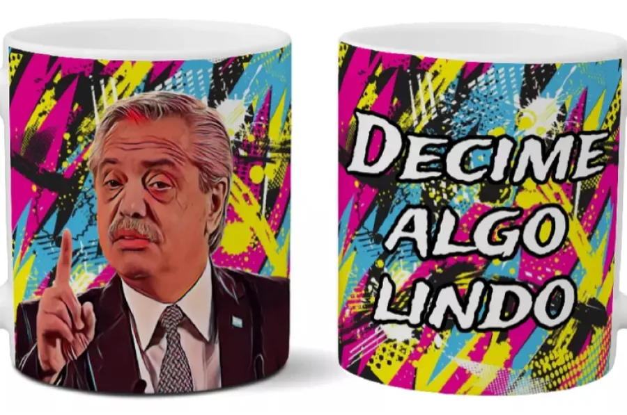 DIFERENTES DISEÑOS. Las tazas de Alberto y su frase son un éxito en Mercado Libre. / CAPTURA DE PANTALLA.