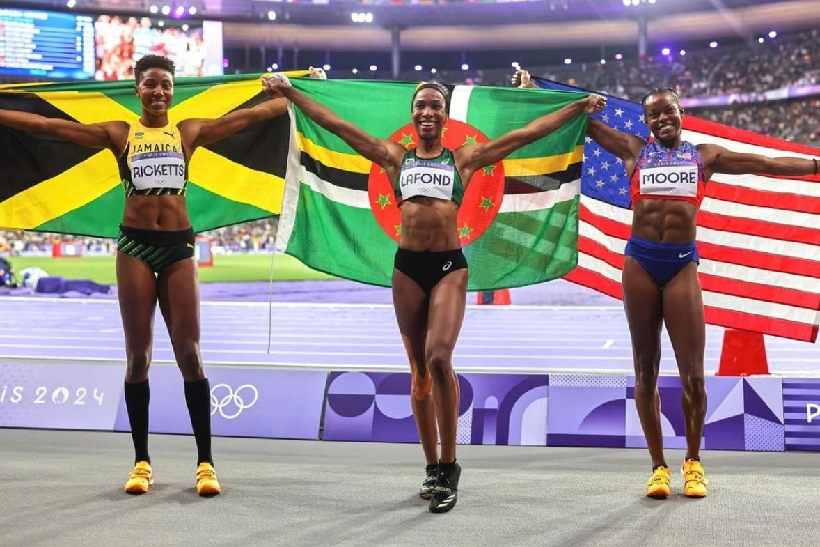 DOMINICA. Thea también volvió a casa con una medalla. / INSTAGRAM @thealafond