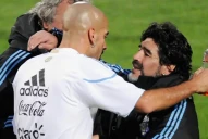 Verón defendió a Maradona ante el ninguneo de Adorni