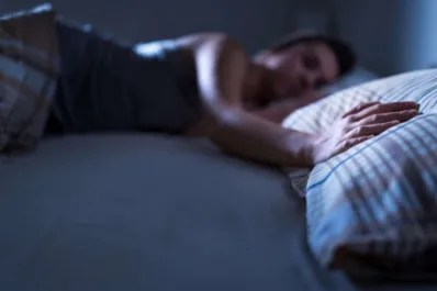 Soñar con alguien que murió: qué significa y cómo interpretarlo