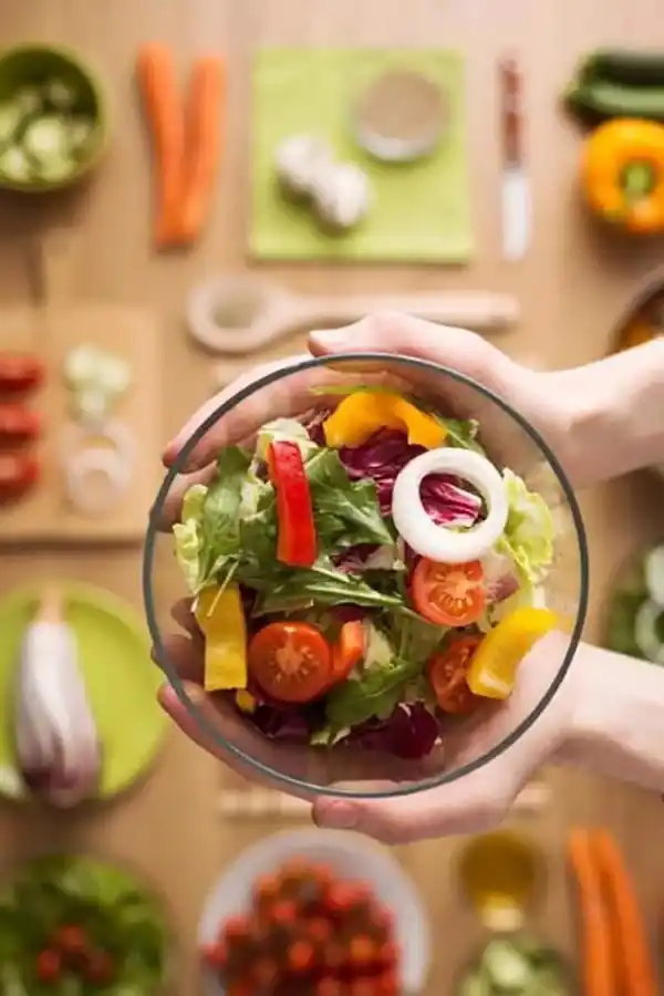 SALUD. Verduras y pescado para mantenerse en forma.