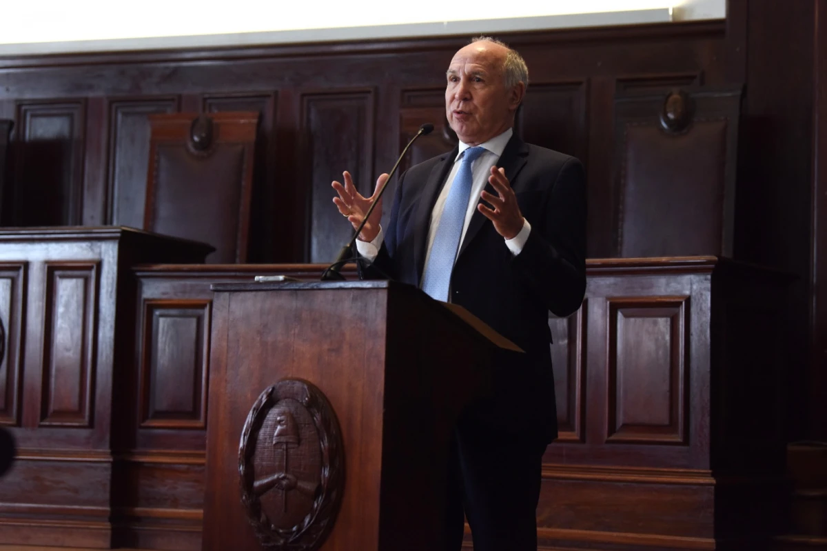 EN EL SALÓN “JUAN BAUTISTA ALBERDI”. El vocal de la Corte de la Nación, Ricardo Lorenzetti, expuso durante cerca de una hora sobre el CCyCN.