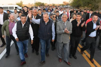Jaldo visitó La Cocha y dejó inaugurados seis kilómetros de pavimento