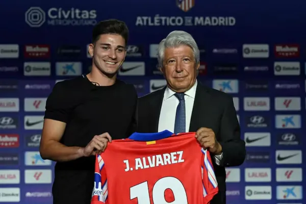 Tras ser presentado en Atlético de Madrid, Julián Álvarez lanzó una dura advertencia: “No soy un superhéroe”