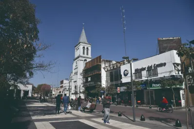 Concepción festeja el cumpleaños de su municipalización con un desfile cívico y una fiesta popular