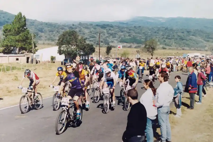 GRAN AFLUENCIA. Con el paso de los años, el Trasmontaña moviliza a una gran cantidad de bikers.