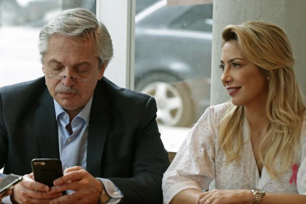 Alberto denunció a Fabiola por filtrar los videos con Tamara Pettinato