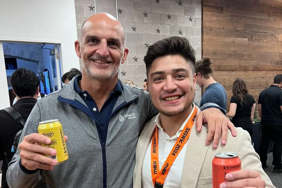 BUSCÁ MENTORES. Lucas Ocón junto a Diego Noriega, fundador de Alamaula y SquadS Ventures./MARCOS OCÓN