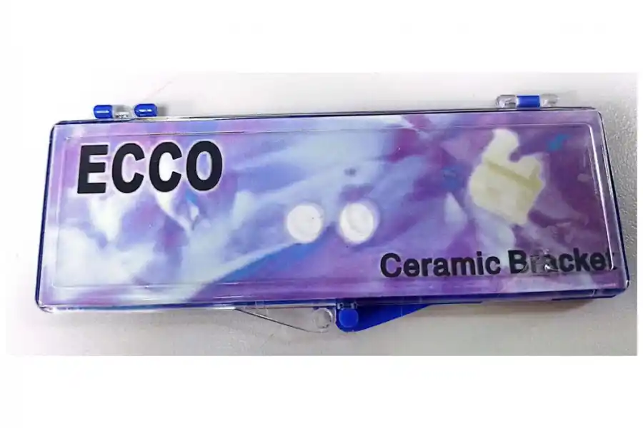 La marca de brackets prohibidos por la Anmat.