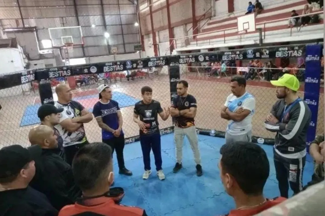 El mejor kickboxing de Tucumán se dio cita en Huracán BB