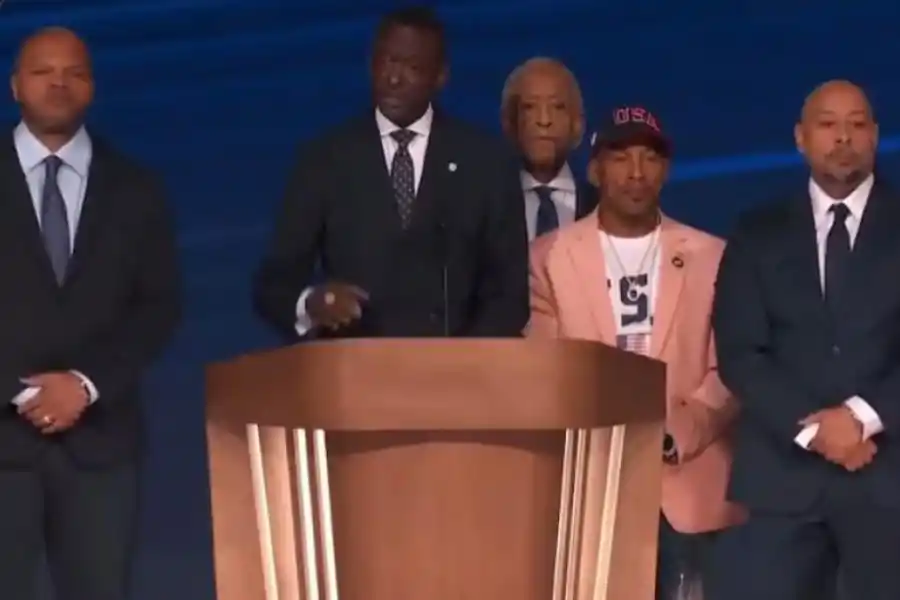 LIBRES. “Diremos adiós a este hombre lleno de odio”, llamó Salaam.  imagen de video