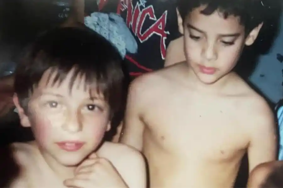 DE NIÑOS. Catriel y Paco se conocieron en la infancia por una coincidencia en sus apellidos. / INSTAGRAM @ca7rielypacoamoroso