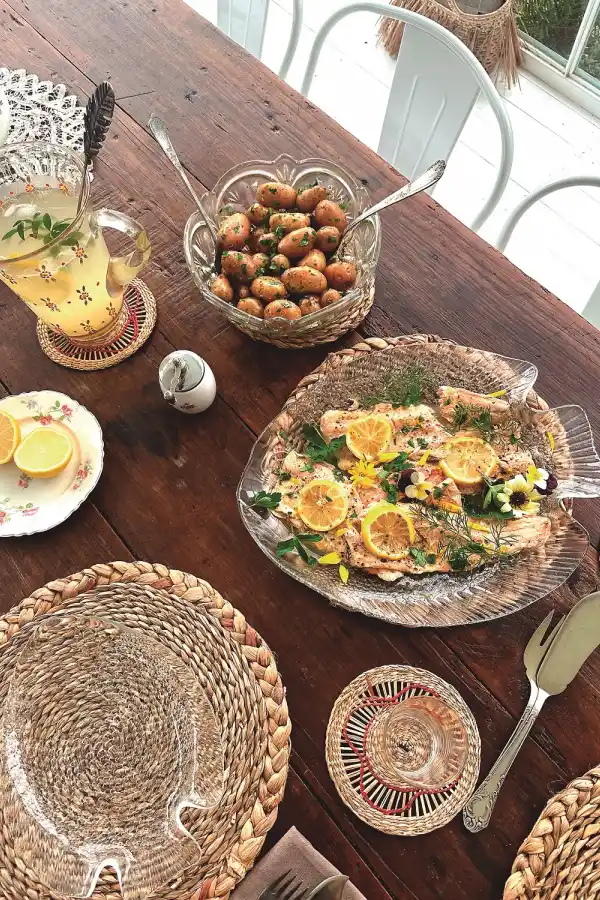 ¿Te animás a cocinar una trucha a las hierbas en papillote?