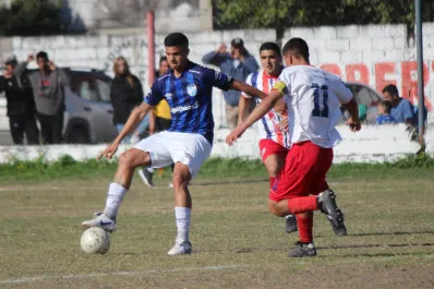 Atlético sumó la cuarta victoria consecutiva y es líder de grupo en la Liga Tucumana