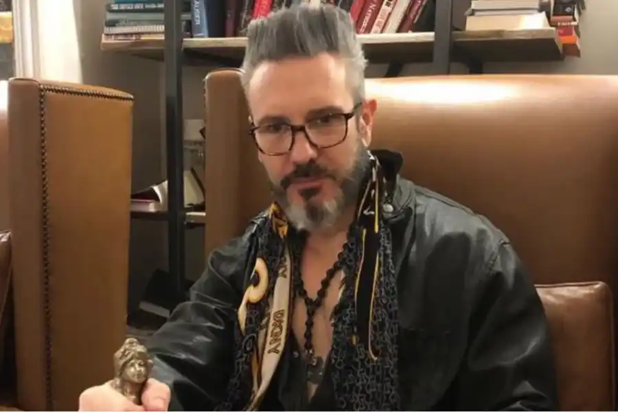 Cristian Pérez Latorre está acusado de ejercer la profesión de cirujano sin licencia