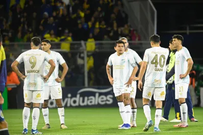 Tras la derrota contra Rosario Central, los jugadores de Atlético Tucumán optaron por el silencio